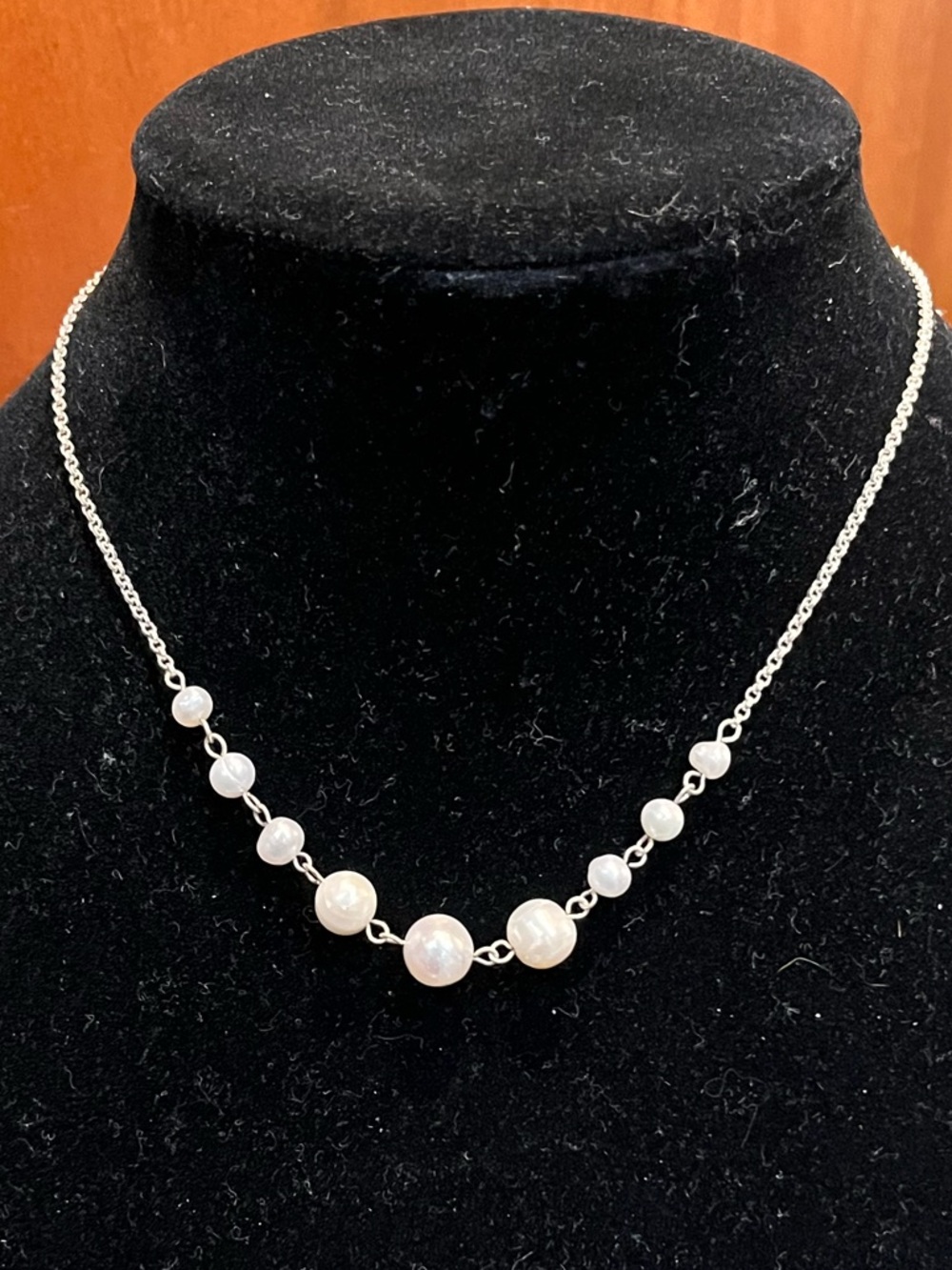 Vnt SterlingSilver 925 Graduated Pearl Station Necklace Dainty Bridal Minimalist